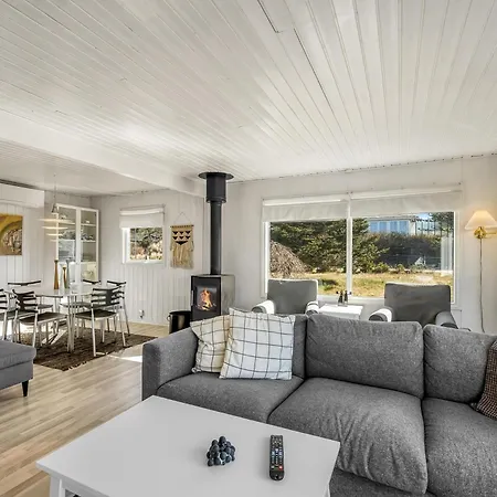 Pirupshvarrevej 5a * Blokhus